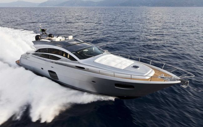 Pershing 74 cruising