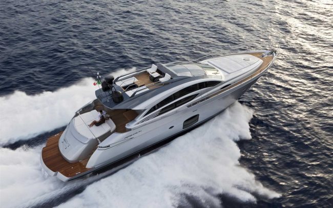 Pershing 74 cruising