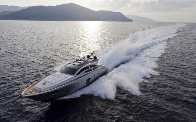 Pershing 74 cruising