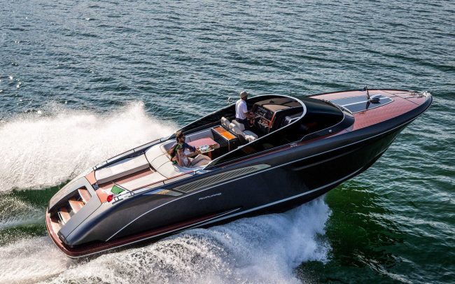 Riva Rivamare cruising