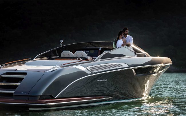 Riva Rivamare cruising